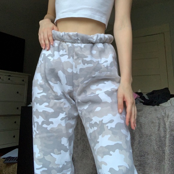 Lazy pants white camo sweats - Picture 2 of 2